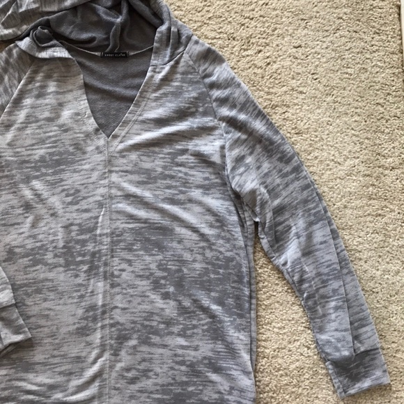 ❤️1 SM 1 MED❤️Grey Hooded Tunic Top - Picture 5 of 8
